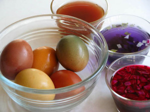 Natural Dyed Eggs